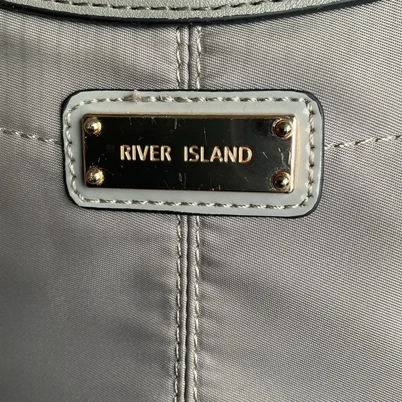 River Island Gray Crossbody Bag with Gold Accents - Picture 3 of 7
